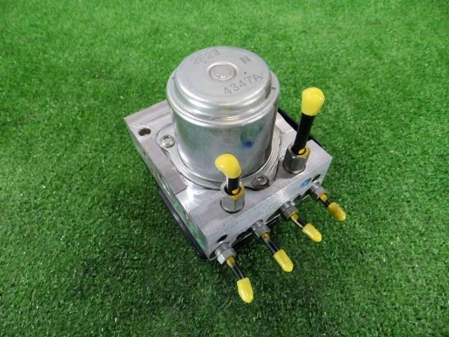 ステップワゴン DBA-RK1 ABSアクチュエーター R20A NH731P SZWJ1 57110-SZW-J14 231250拍卖