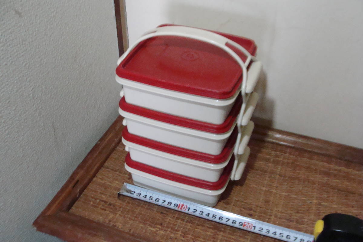 TUPPERWAREタッパーウェア ランチボックス カルテット 4段 弁当箱 日本製ヴィンテージ レトロ キャンプ ビクニック拍卖