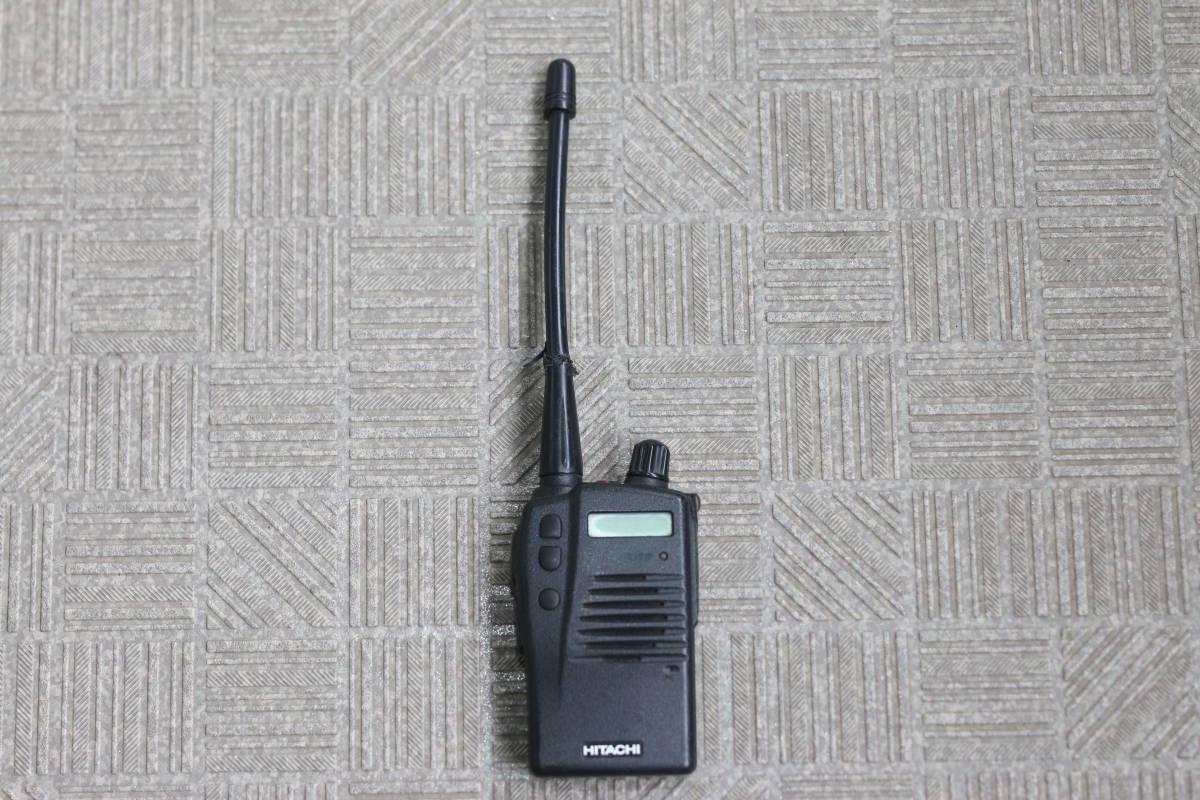 【動作OK】HITACHI 業務無線機 EUM-05IT/CWD型 アンテナ付属 簡易無線 日立拍卖