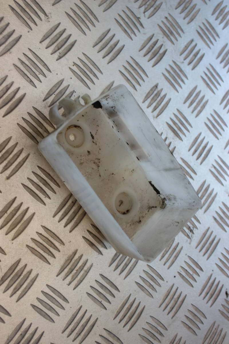 て JOG ジョグスポーツエディション 縦型エンジン 3CP 純正バッテリーケース 2JA チャンプRS拍卖