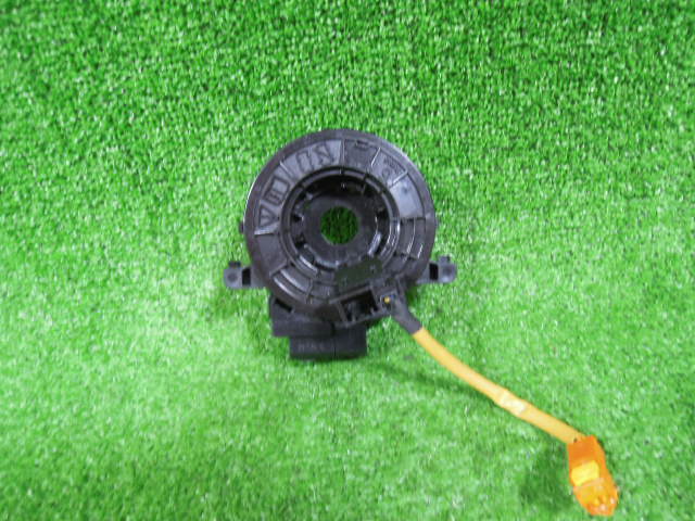 トヨタ シエンタ NCP81G スパイラルケーブル 中古 A2052拍卖