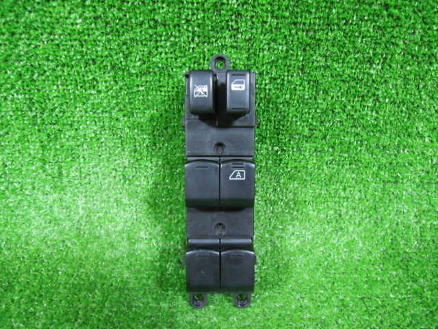 日産 マーチ BNK12 パワーウィンドウスイッチ 中古 16ピン3ピン A2110拍卖
