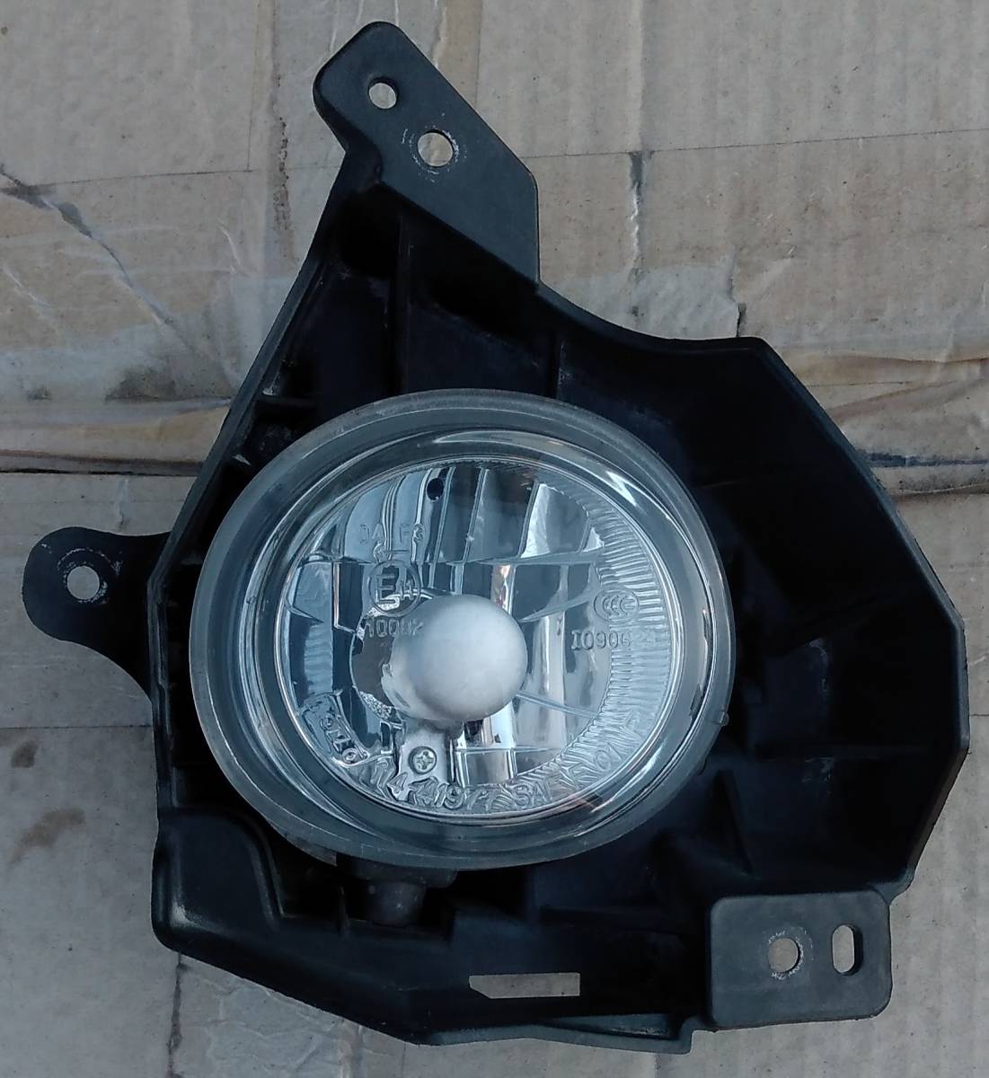 マツダ デミオ DE3FS 右フォグライト ステー付 *Koito 114-41977/DR61-51680*拍卖