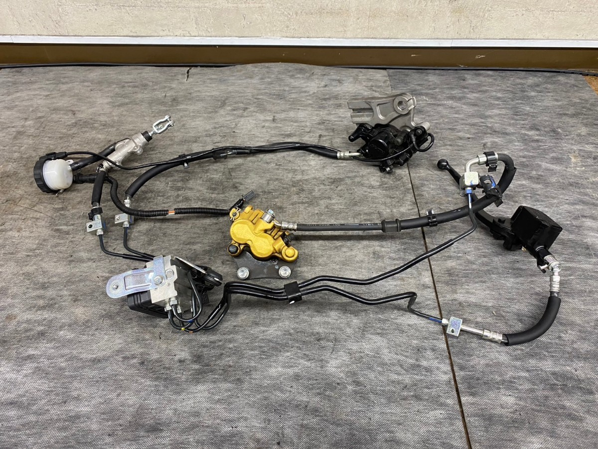 スズキ GSX R125 DL32D フロント リア ブレーキ マスターシリンダー キャリパー ABS ユニット SUZUKI 純正 部品 パーツ拍卖