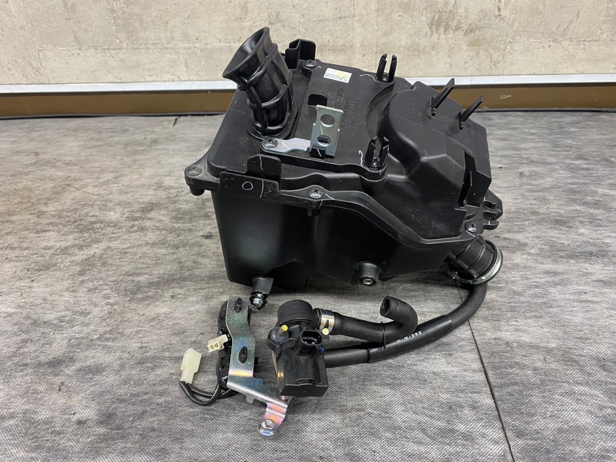 スズキ GSX R125 DL32D エアクリーナーボックス BOX ASSY セット SUZUKI 純正 部品 パーツ拍卖