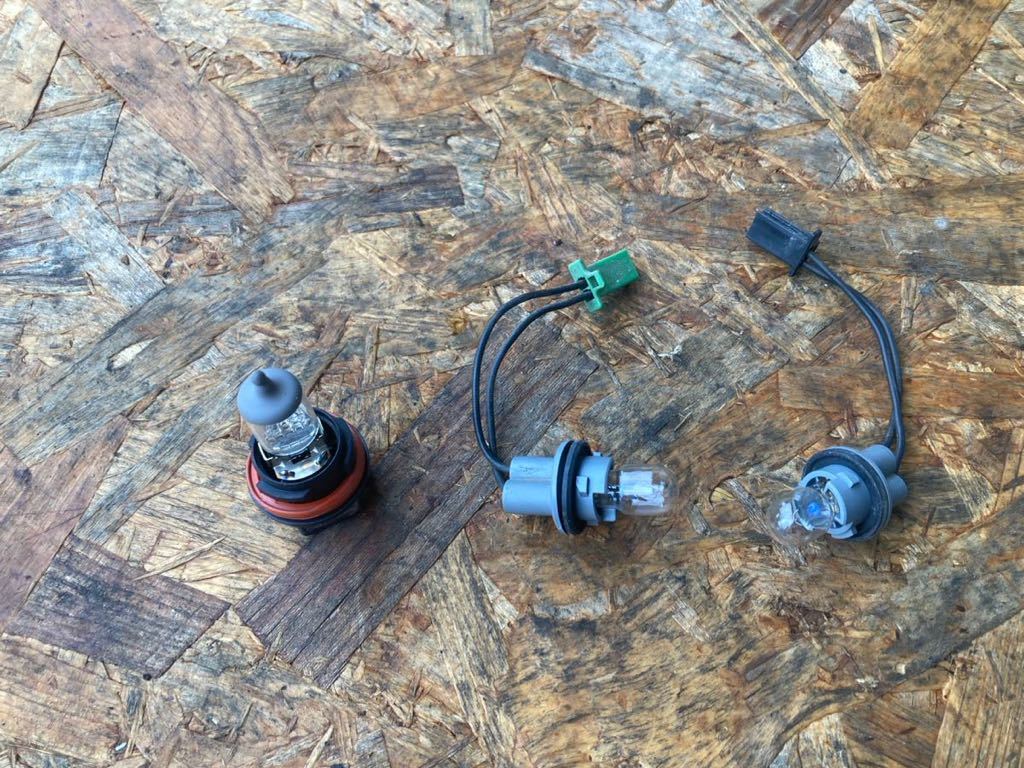 【2479】 アドレスV50 CA42A ライト ソケット 電球 ウインカー バルブ拍卖