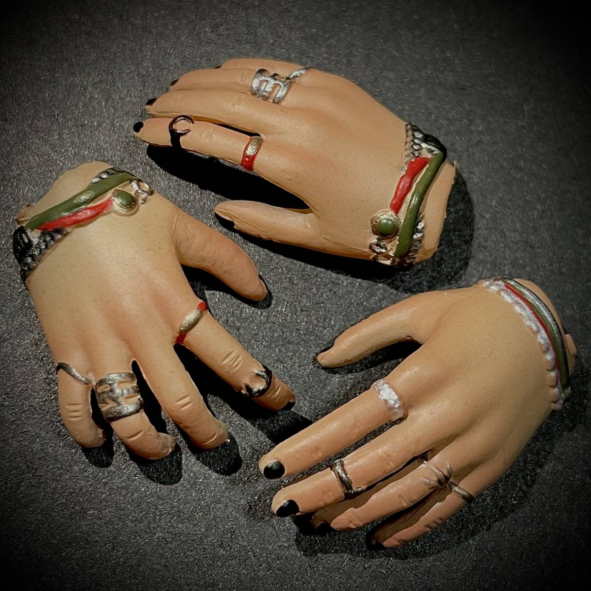 【在1/売り切り/値上げ予定】Fire Toys製 1/6 女性 フィギュア用 ハンドパーツ 右手2種左手1種 アクセサリー 指輪 ブレスレット (未使用拍卖