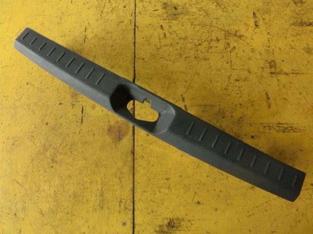 ★ムーヴラテ スカッフ プレート 平成19年 CBA-L550S バックドア 64716-B2040 クール ターボ 23.2万km 即決あり拍卖