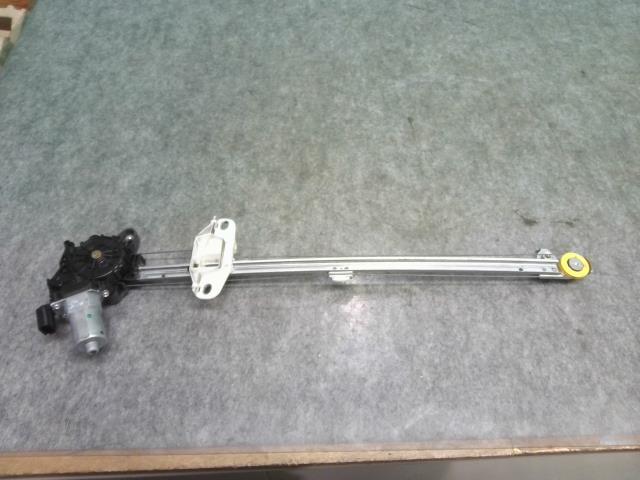 N-WGN DBA-JH1 右フロントドアレギュレータ・モーター カスタムG ターボパッケージSSクールパッケージ 72210-T6G-003拍卖