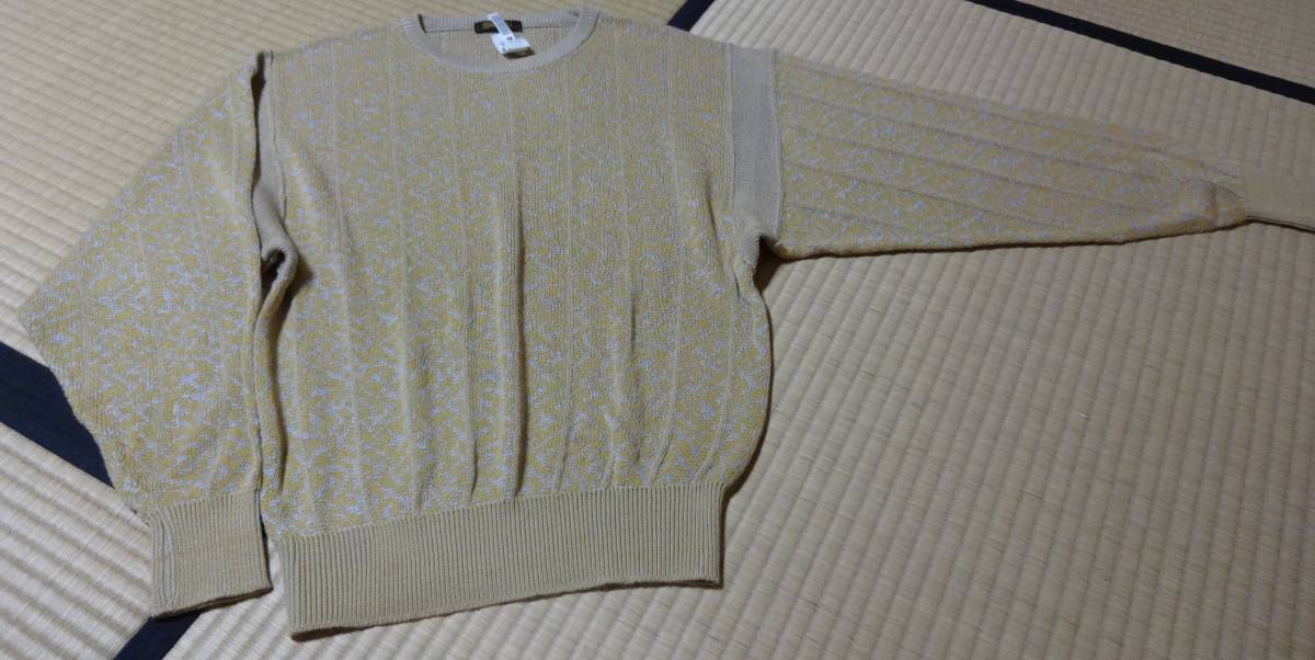 中古美品!アラミス黄土色のMサイズニットセーター拍卖