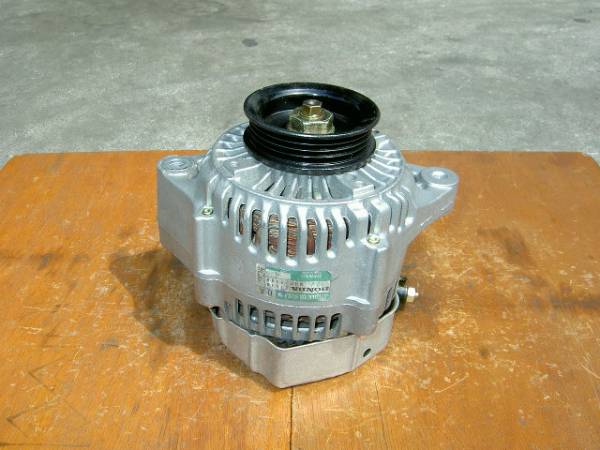 ステップワゴン、RF1/RF2用オルタネーター(ダイナモ)リビルト品 101211-9480、102211-1810、31100-P3G-003拍卖