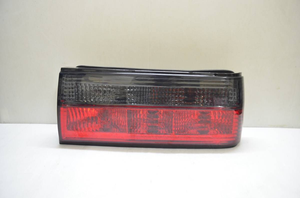 新品 左右セット 1989-1991 BMW E30 M40 クリスタルテールランプ レッドスモーク 配線付き拍卖