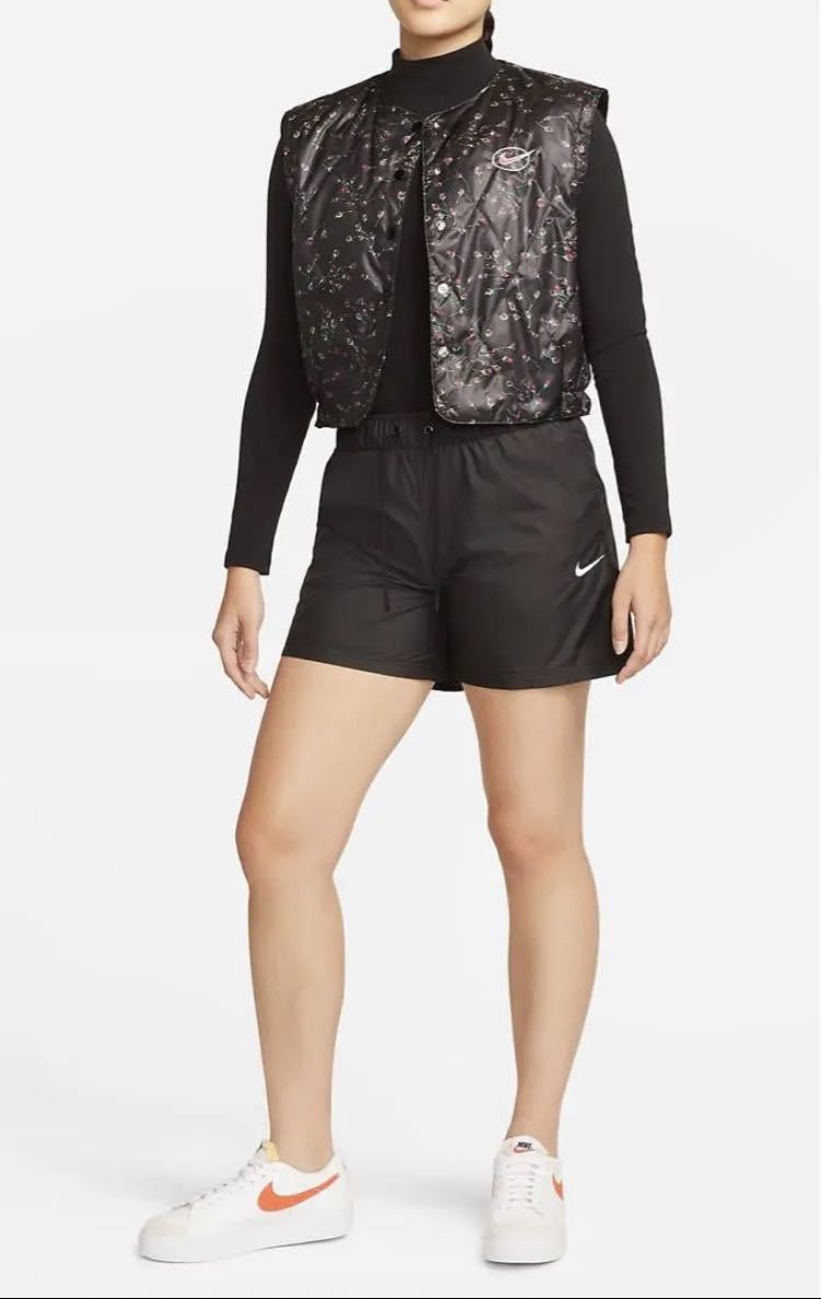 送料無料 新品 NIKE ドライ 速乾 UVレペル ミッドライズ ショートパンツ拍卖