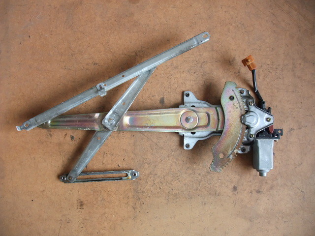 L900S/ムーブ/左リアドアPWモーター/左リアドアレギュレーター/左/リア/ドア/PW/モーター/レギュレーター/ムーヴ/リヤドア/後拍卖