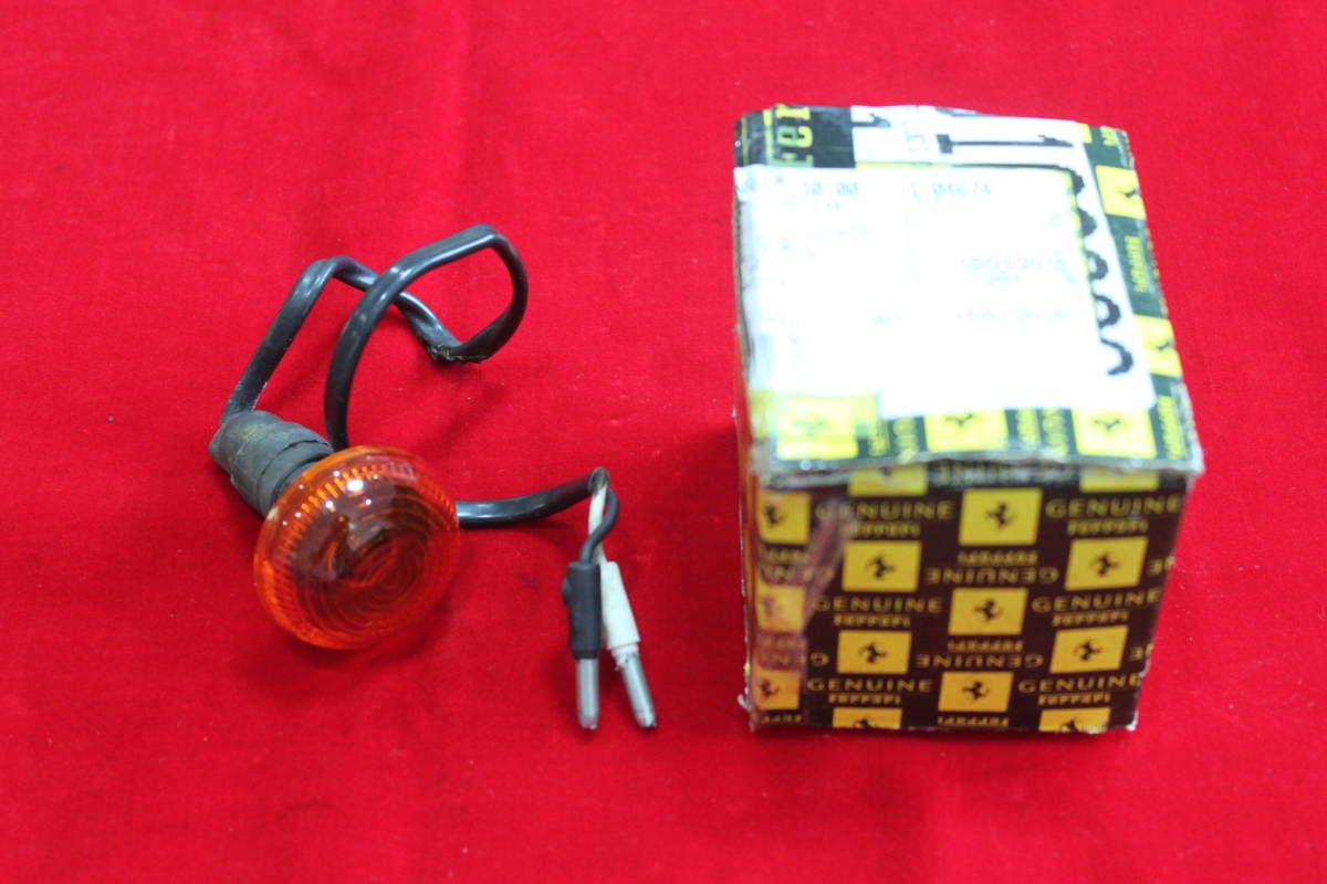 ★売り切り! 送料無料! 希少! 純正品 フェラーリ Ferrari テスタロッサ ウインカーランプ サイドマーカー 中古品★拍卖