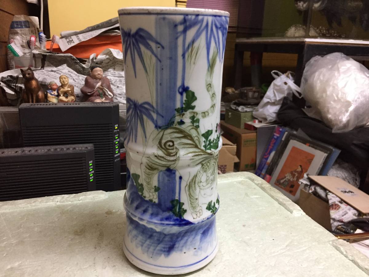 旧家買出し品 花瓶 壺 中国もの 古い 虎の画 高さ28cm 同梱包可能拍卖