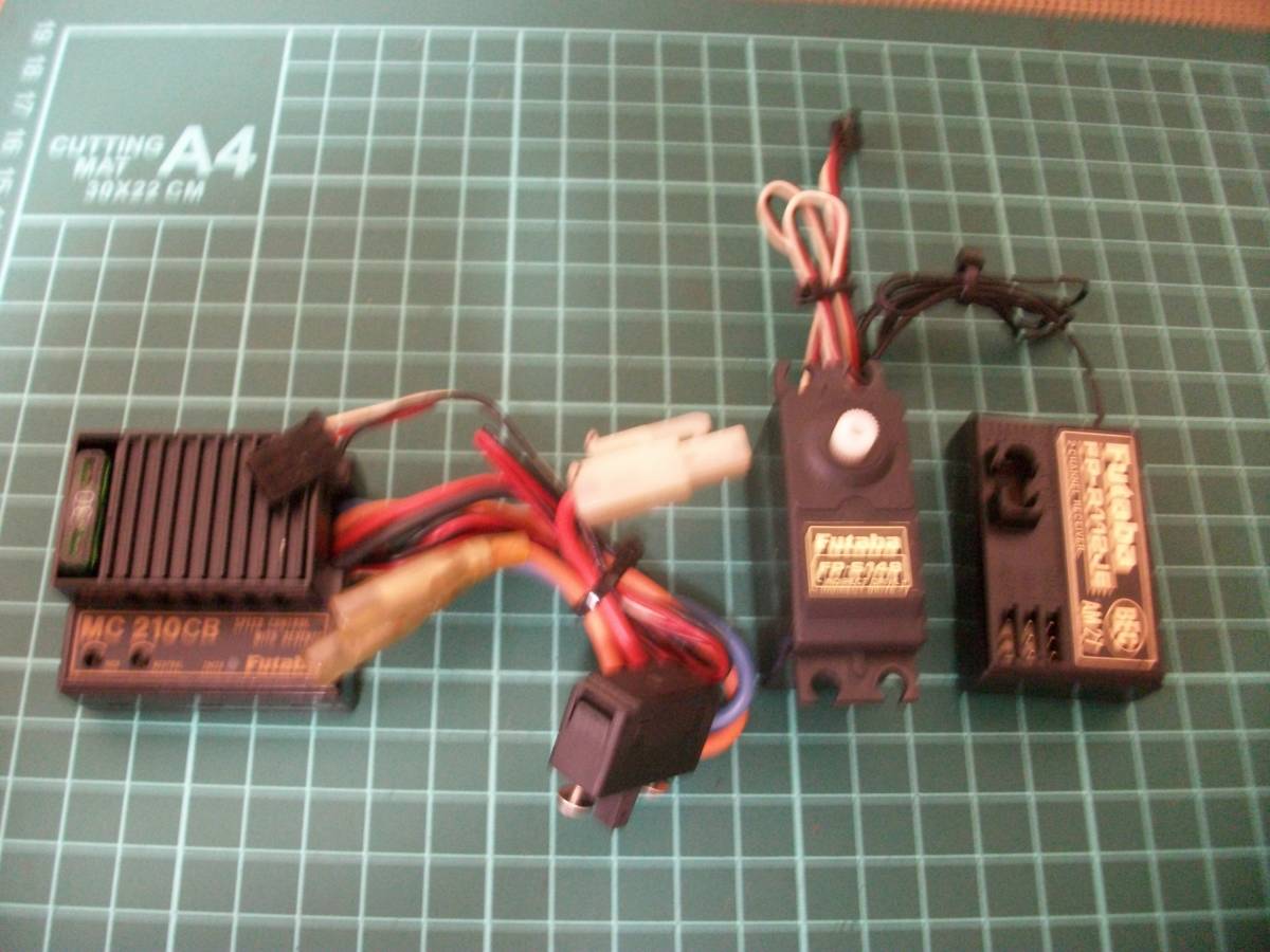 【激安目玉商品】双葉 アンプ(MC210CB)サーボセット クリスタル無 簡易通電動作確認済 一応ジャンク扱 レターパック送料一律!!拍卖