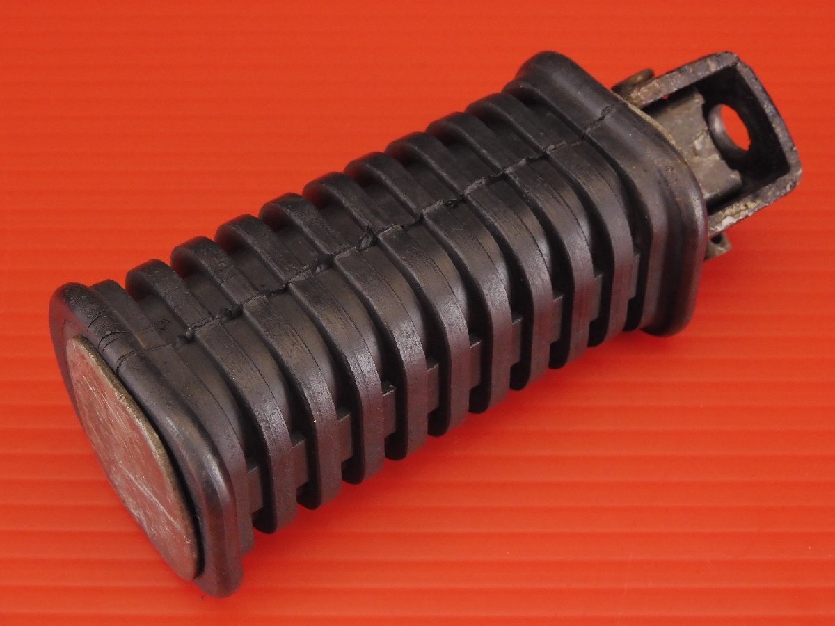 0【評価A】suzuki GS850 GS850G 逆車 当時物 純正 タンデム リア ステップ 右拍卖