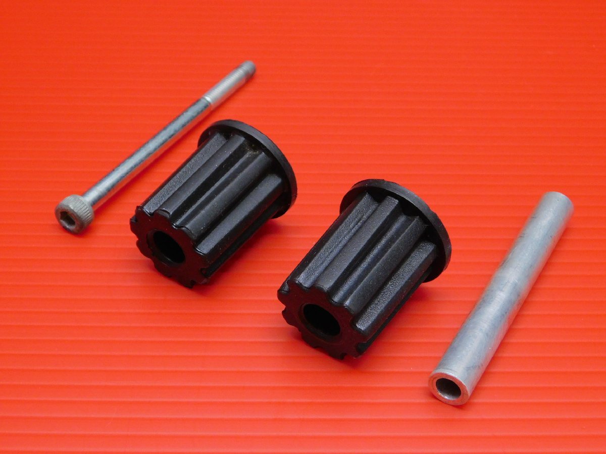 0【評価A】 YZF-R1 JYARN20 実動 純正 タンク 金具 マウント グロメット ゴム ブッシュ ラバー拍卖