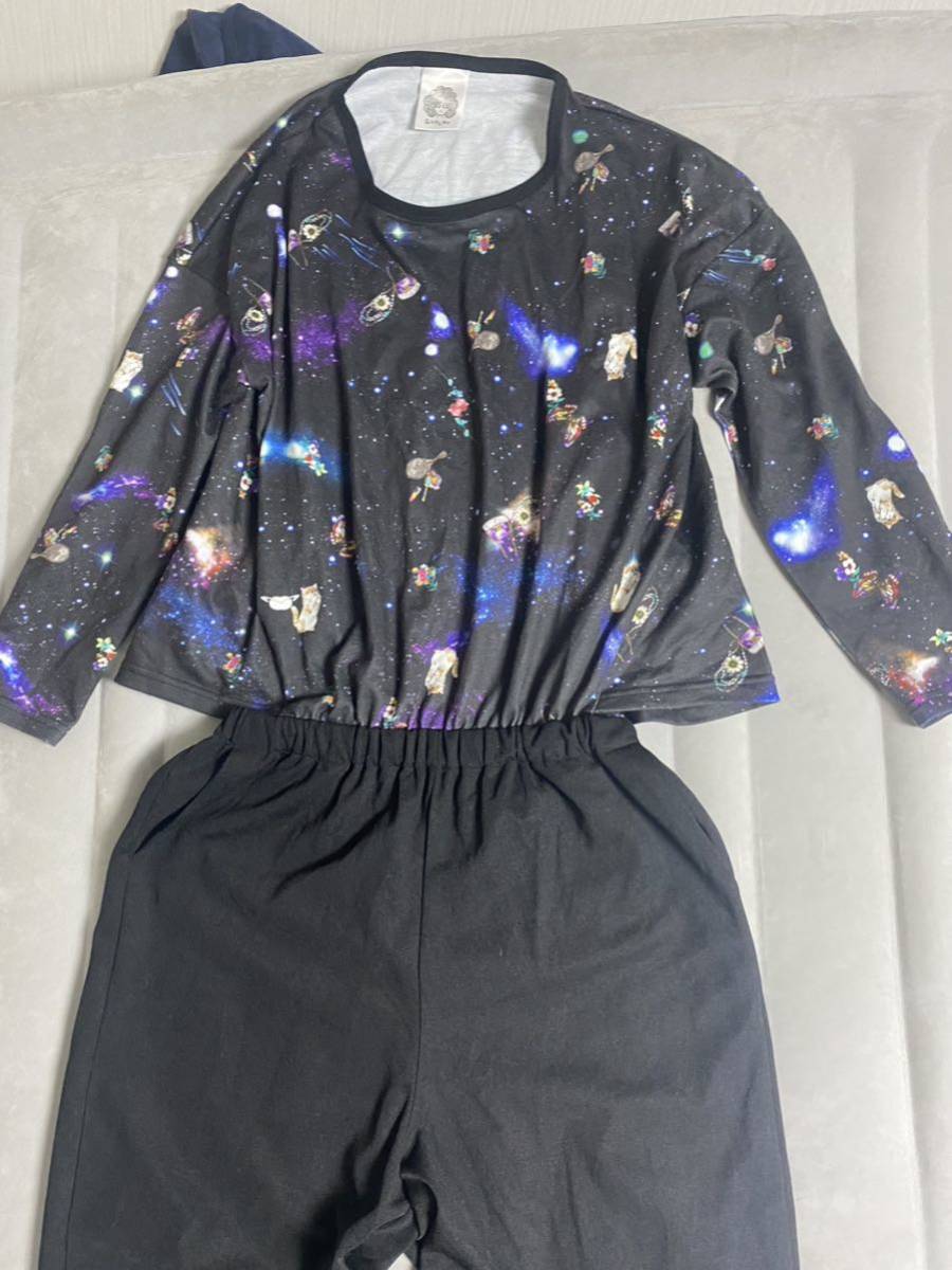 セール 即決1円 SCOLAR スカラー 宇宙 柄 オシャレ つなぎ オールインワン ツナギ ブラック サイズM 美品拍卖