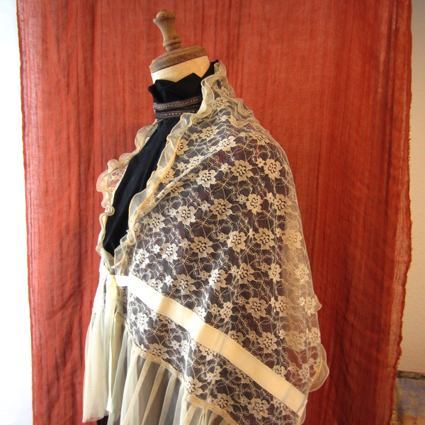 美品 美しいフォルムのレースショール ボレロ拍卖