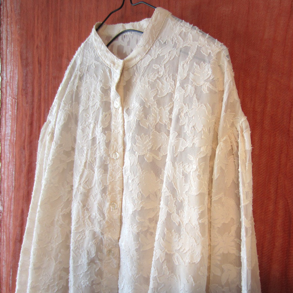 美品 リノルーセ Linoluce 総レース バンドカラーシャツ ベージュ拍卖