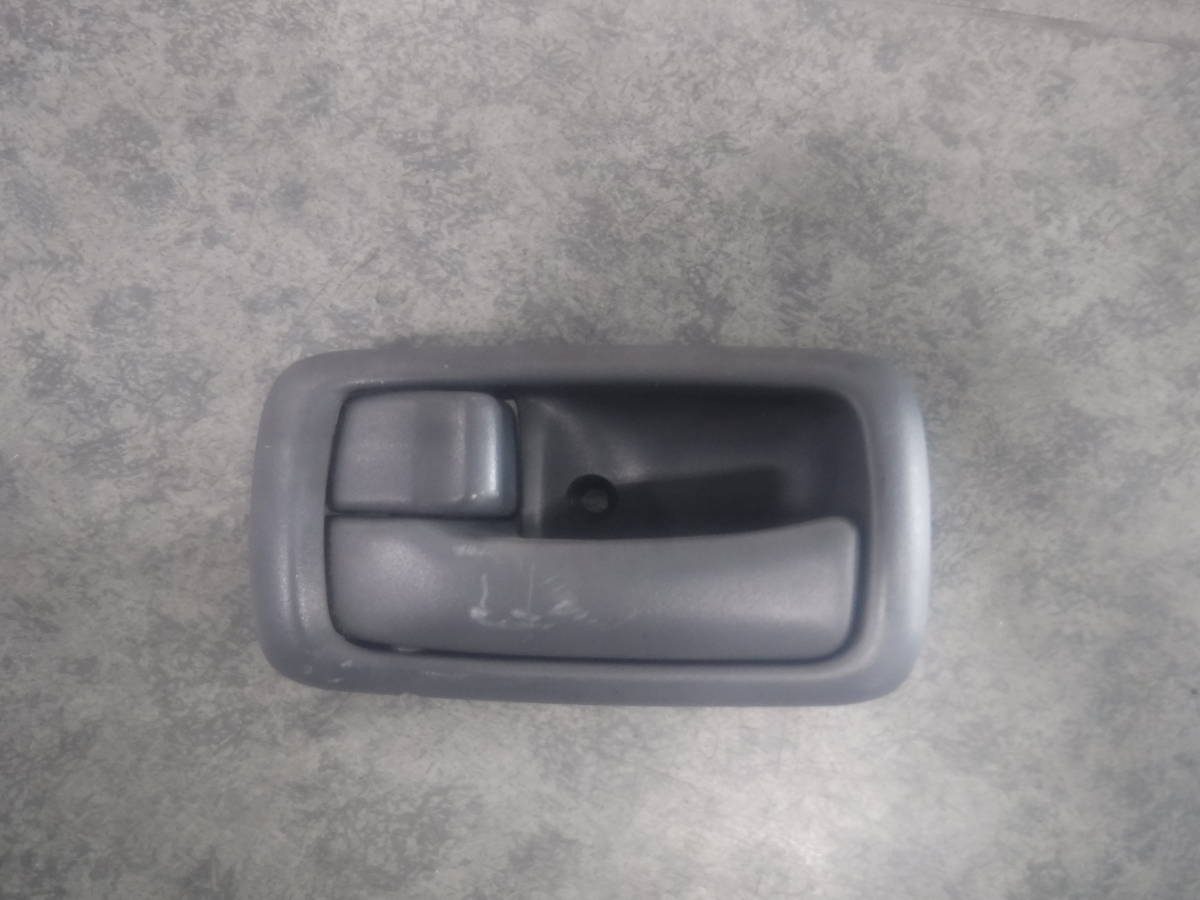 40系ハイエースレジアスRCH47W左フロントドアRCH41W助手席ドア インナーハンドル ドアノブ取っ手レバー ドアハンドル 部品取り車あり拍卖
