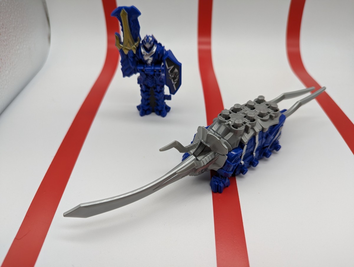 騎士竜戦隊リュウソウジャー DX トリケーン フィギュア拍卖