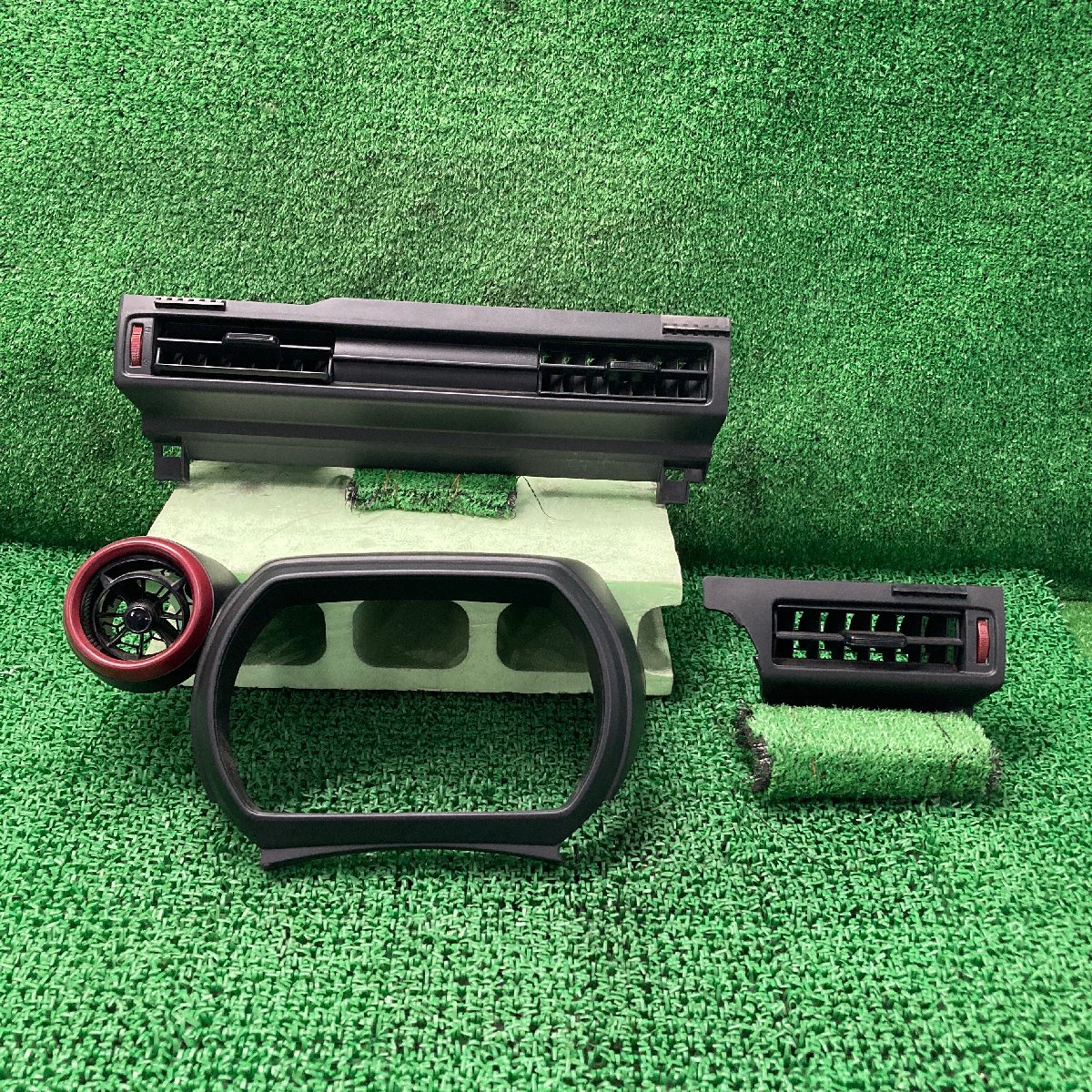 ♪♪スペーシア MK53S エアコンルーバー 吹き出し口 3ヶセット メーターパネル付 トリムNO C41 (W6702)♪♪拍卖