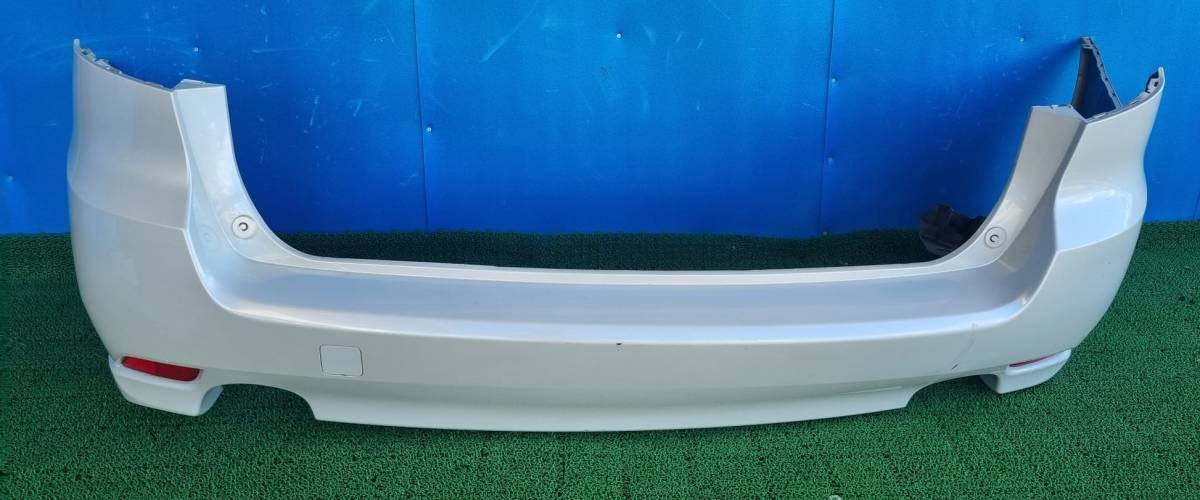 スバル レガシィ BR9 リアバンパー (37J ホワイトパール)拍卖