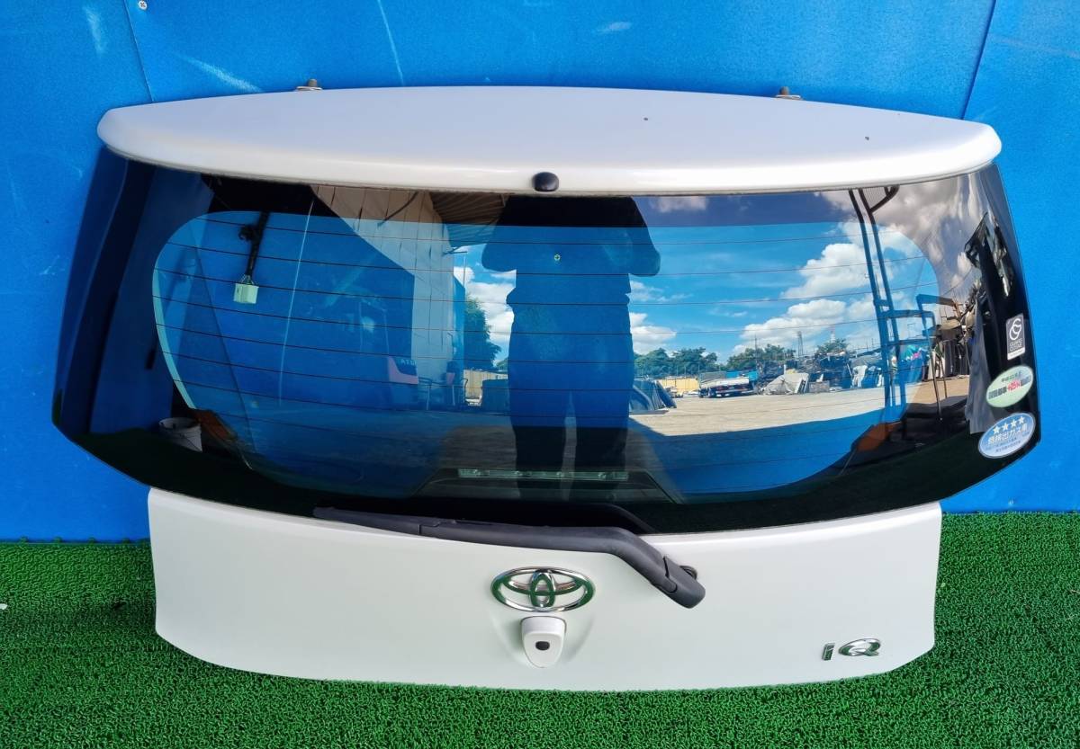 トヨタ iQ KGJ10 バックドア (070 ホワイトパール)再塗装拍卖