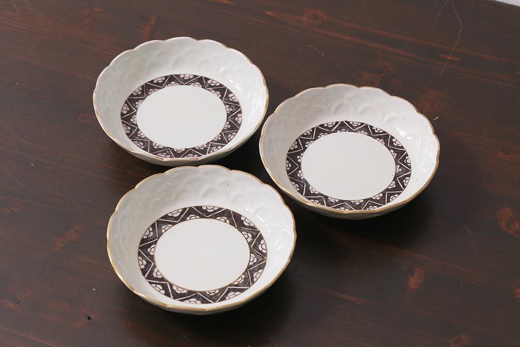 R-040066 アンティーク雑貨 江戸明治期 白磁陽刻なます皿3枚セット(中皿、和食器)(R-040066)拍卖