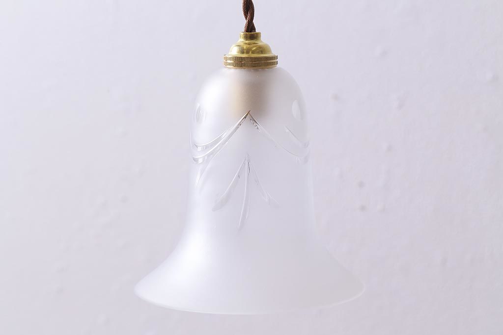 R-040182 ヴィンテージ照明 フランスビンテージ 切子細工が施されたすりガラスシェードのペンダントライト(天井照明、シェード)拍卖