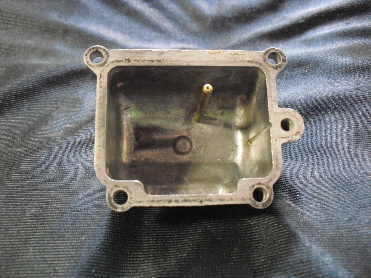 ヤマハ純正 2T4 パッソーラ キャブレター フロート チャンバー 1個拍卖