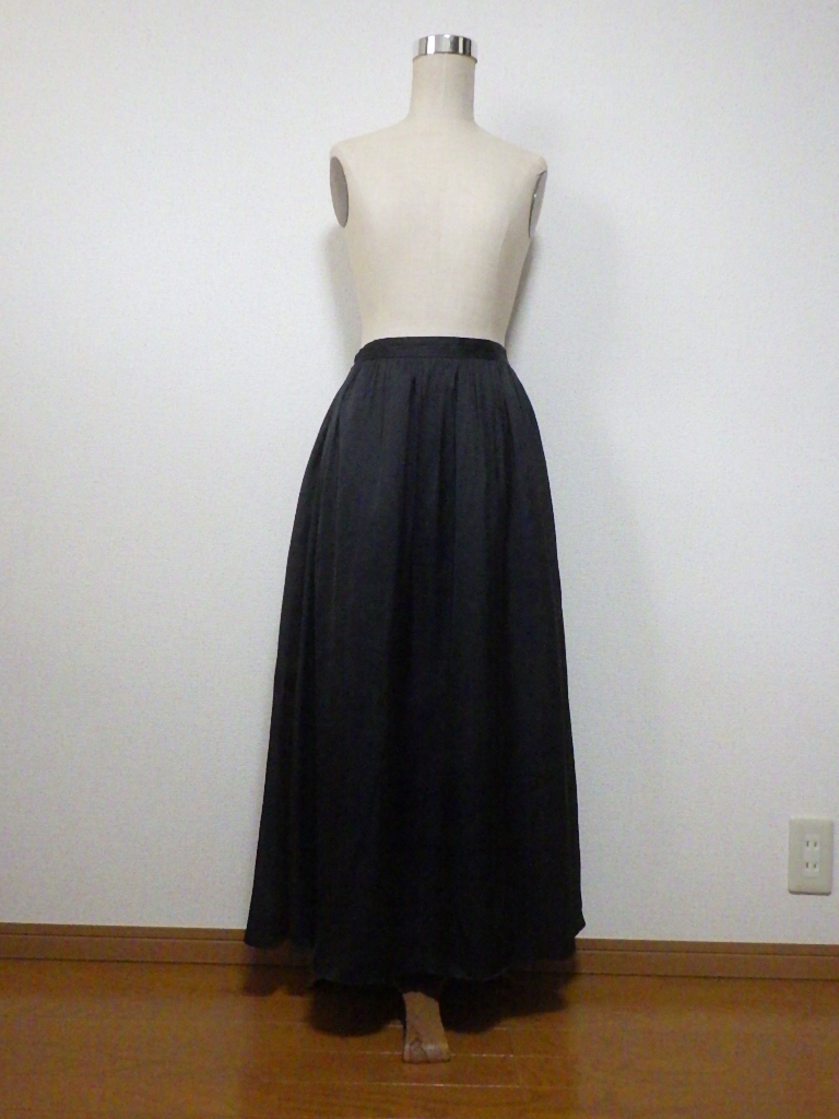 GU つるつるサテン ロング フレアー スカート 519拍卖