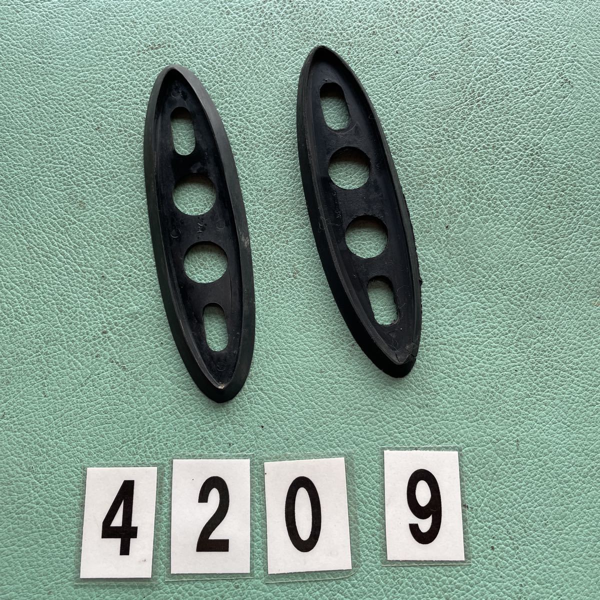 アウトサイド ミラー ベースガスケットPORSCHE ポルシェ 356 2個セット 中古 NO.4209拍卖