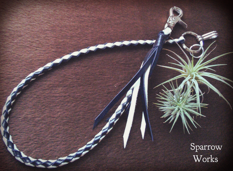 ★白x黒 レザーウォレットチェーン ダイヤ柄 日本製★オリジナルハンドメイド ブラック ホワイト革 レザー 編み込み 革財布用 アクセサリー拍卖