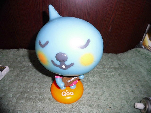 T19 非売品 ソフトビニール ソフビ 「コカコーラ QOO クー クーフィギュア ウクレレ ハワイ 」 高さ約20cm ノベルティグッズ拍卖