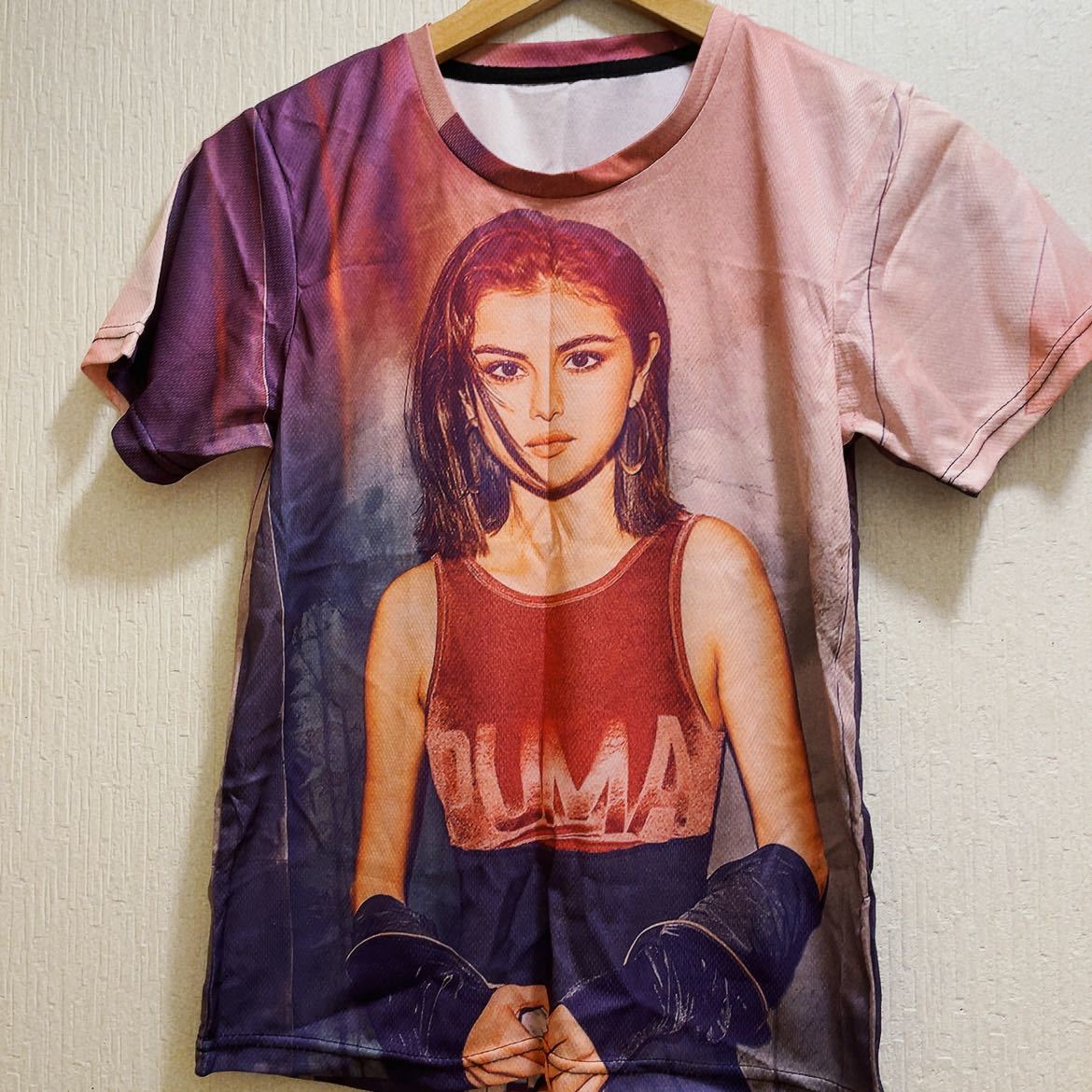 新品★ピンク&パープル★セレーナゴメス★Tシャツ★ユニセックス★M拍卖
