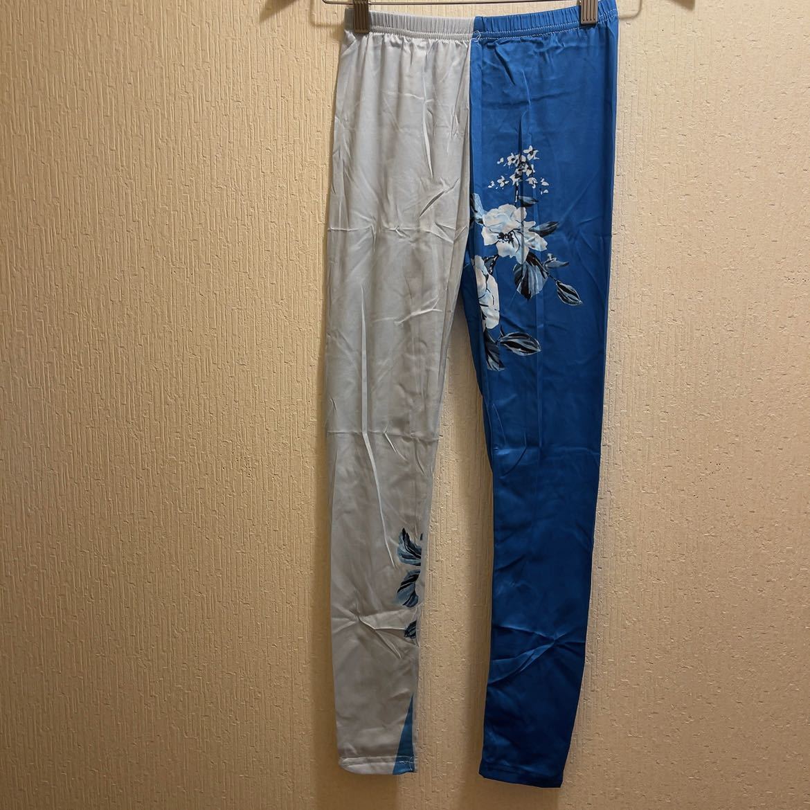 新品★ブルー&ホワイト★花柄★ヨガウェア★トレーニング★レギンス★ホームウェアM拍卖