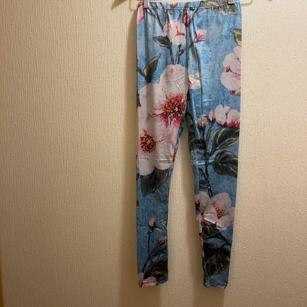 新品★水色★ピンク花柄★ヨガウェア★トレーニング★レギンス★ホームウェア★M拍卖