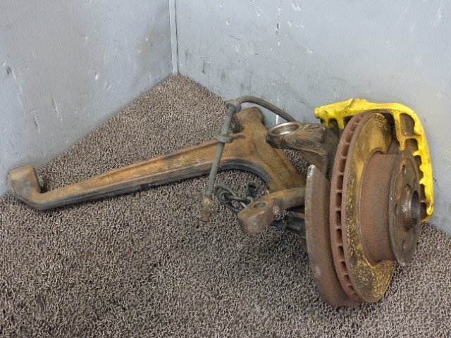 7236 VW ヴァナゴン T4 70ACU フロントナックル/アーム右 (N5-3)拍卖