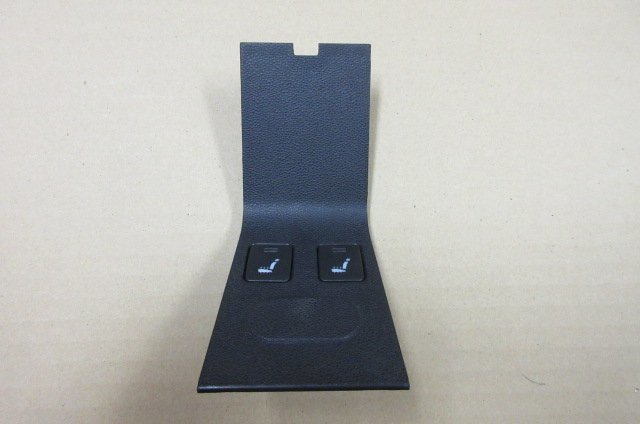 ★2012年 アルファロメオ ミト コンペティツィオーネ ABA-955142 シートヒータースイッチ★拍卖