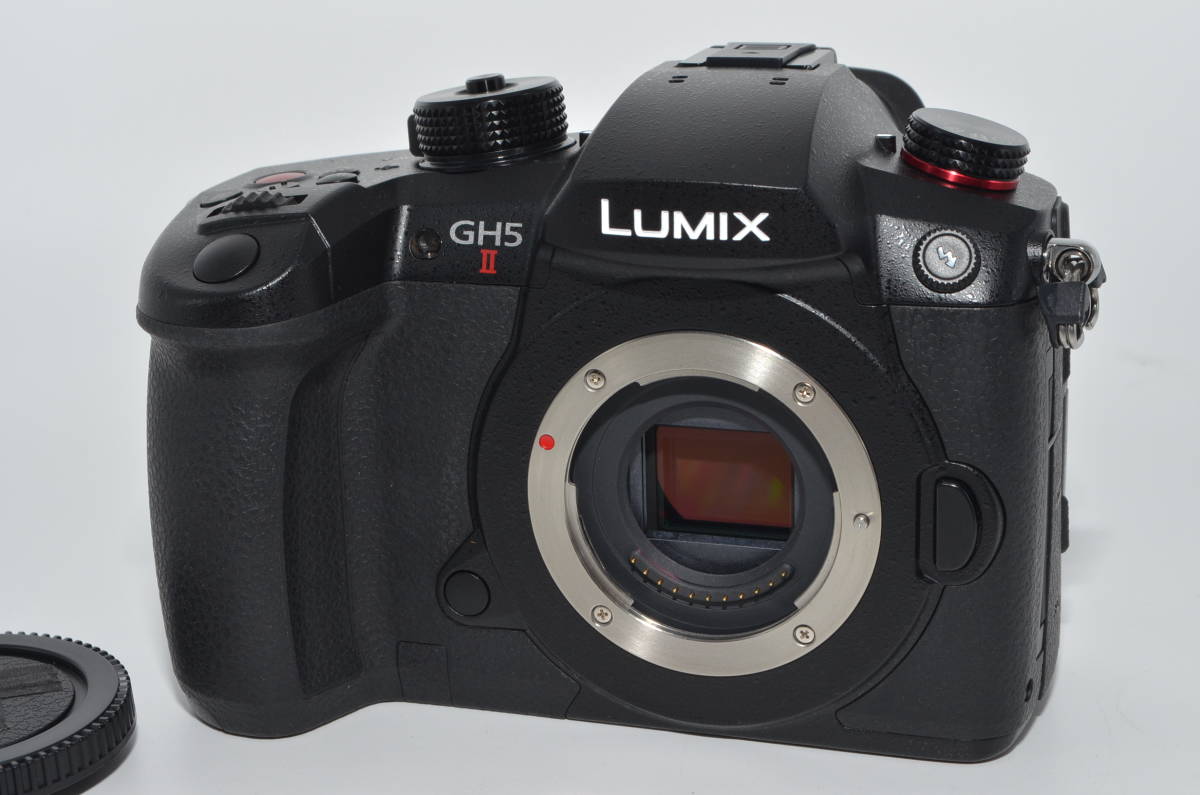 231185★ほぼ新品★パナソニック ミラーレス一眼カメラ ルミックス GH5M2 ボディ ブラック DC-GH5M2拍卖