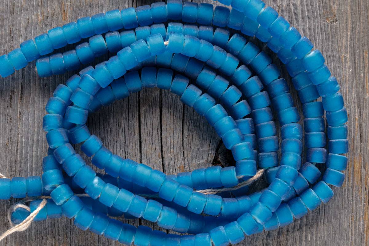 *White hearts beads E拍卖