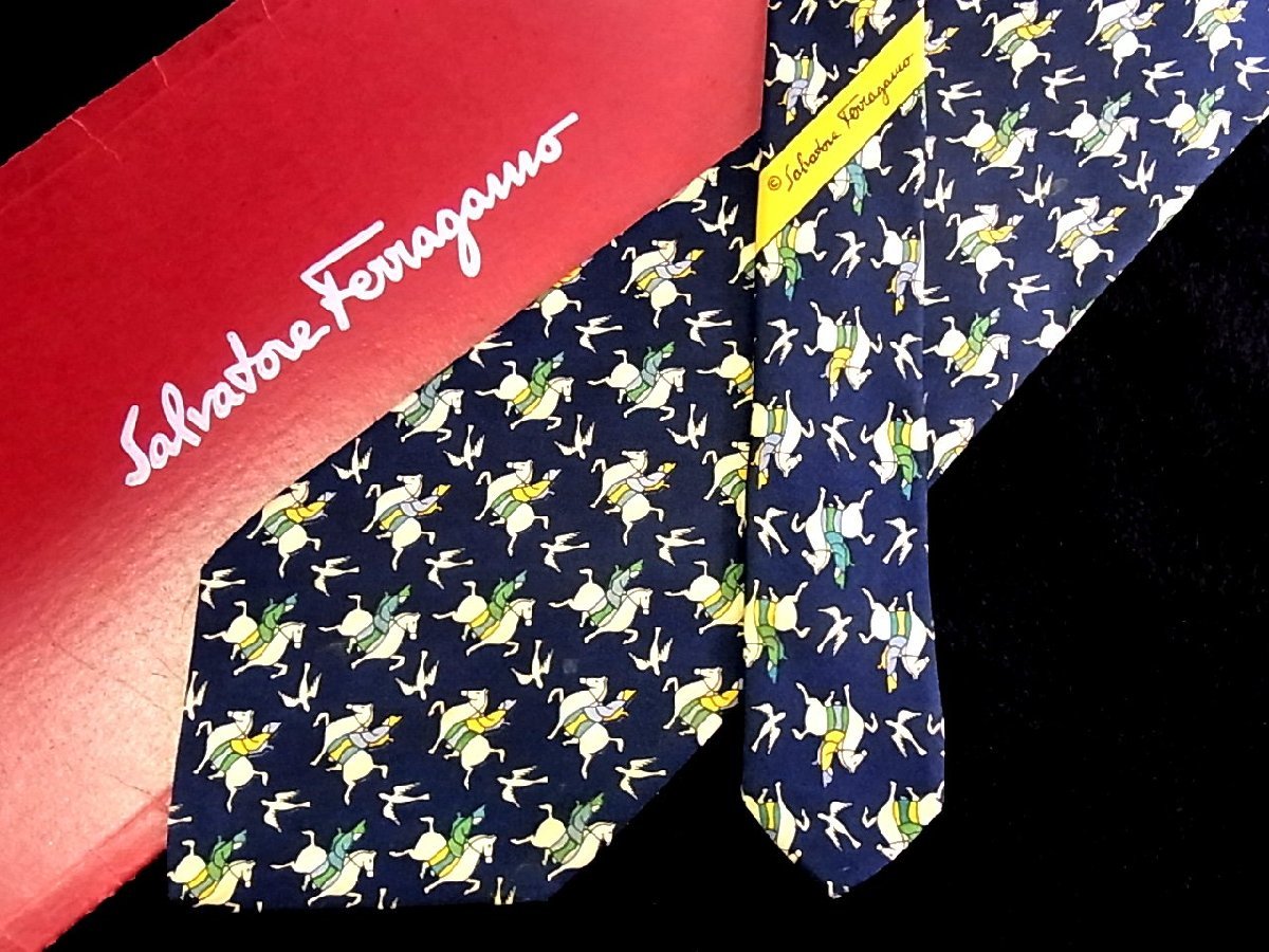 ★今週の特売★3914★高級ブランド【キャラ柄】★フェラガモ【鳥 馬 ウマ 動物 乗馬 柄】ネクタイ★拍卖