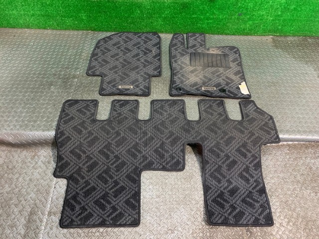 ダイハツ タント カスタム L385S フロアマット 1台分 セット拍卖