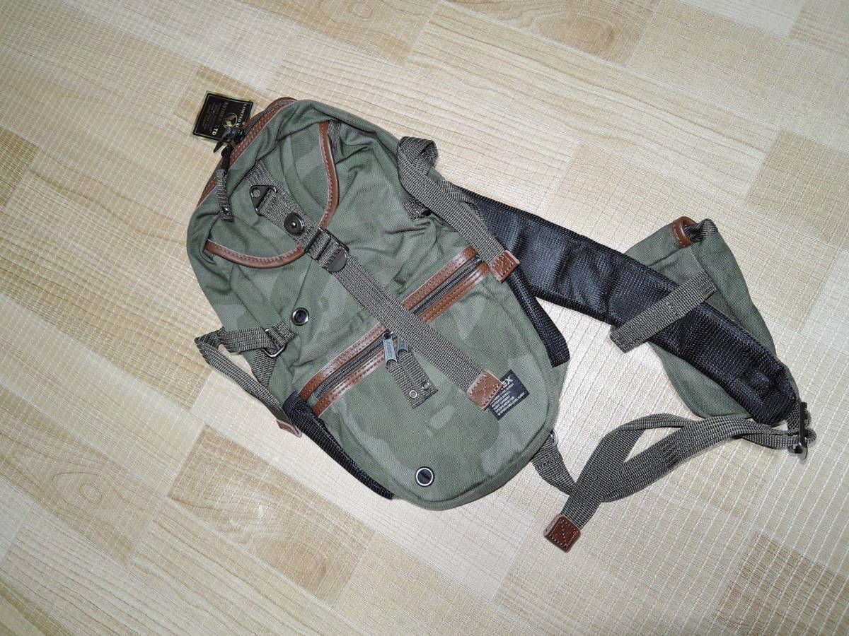 新品 AVIREX アビレックス ボディーバッグ グリーンカモ迷彩柄 ワンショルダーバッグ 鞄拍卖