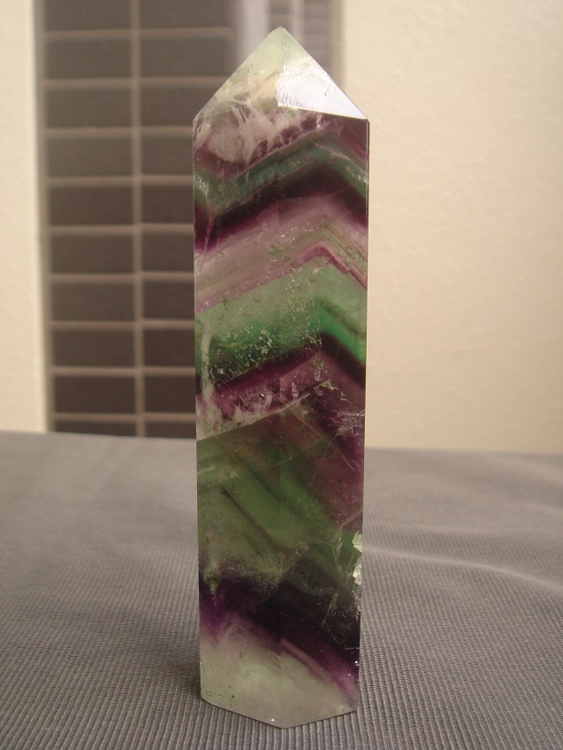 ☆希少、風水、お守り、幸運UP、天然フローライト六角柱パワーストーンA3拍卖