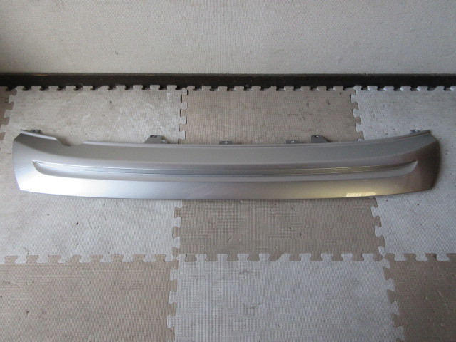 ⑨ ヴェゼル リアガーニッシュ RV3 RV4 RV5 RV6  71562-3M0-N0拍卖